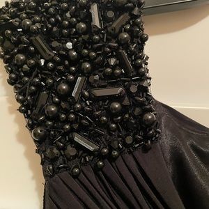 Aidan Mattox Black Gathered V-Neck Embellished Cocktail Dress Size 6